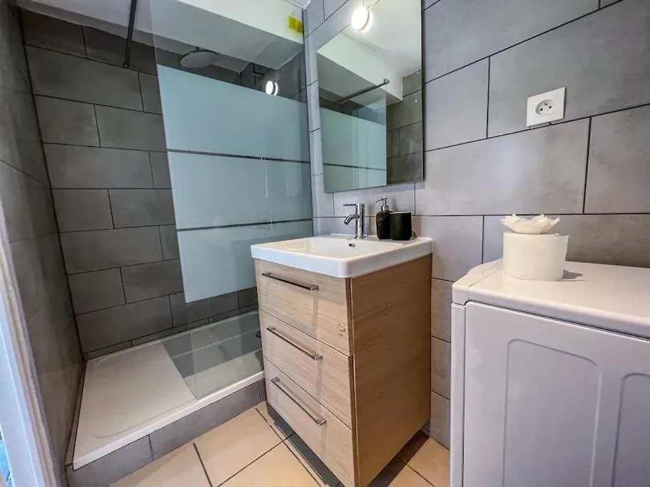 Apartment Le Gite 2 - T2 Spacieux, Ideal 4 Voyageurs, Confort Malause France